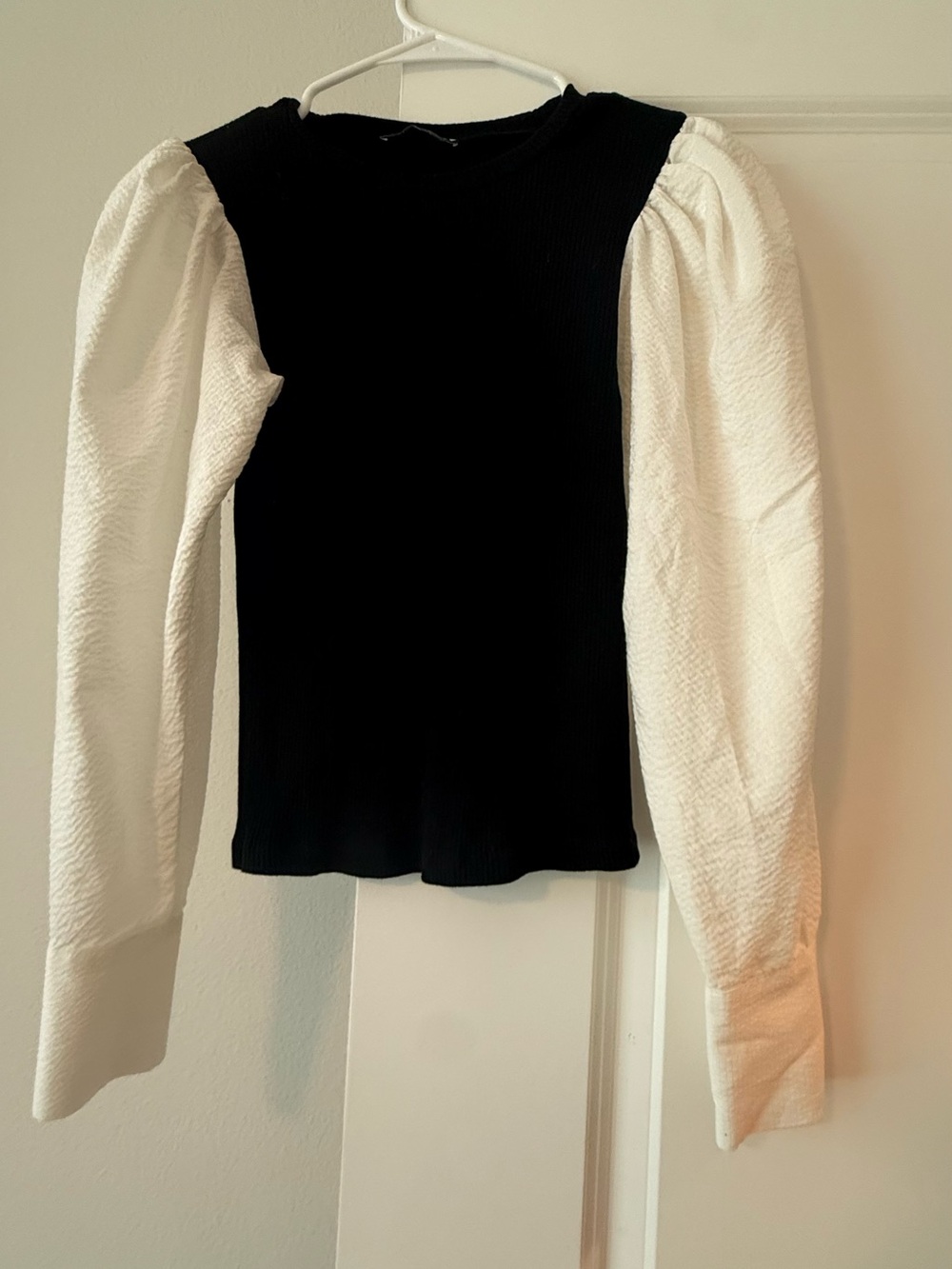 Zara Contrast Puff Sleeve Ribbed Knit Top Size S | Office Siren Quiet Luxury🩷 - Picture 3 of 7